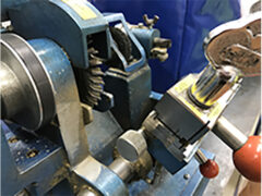 合鍵複製機（キーマシン）